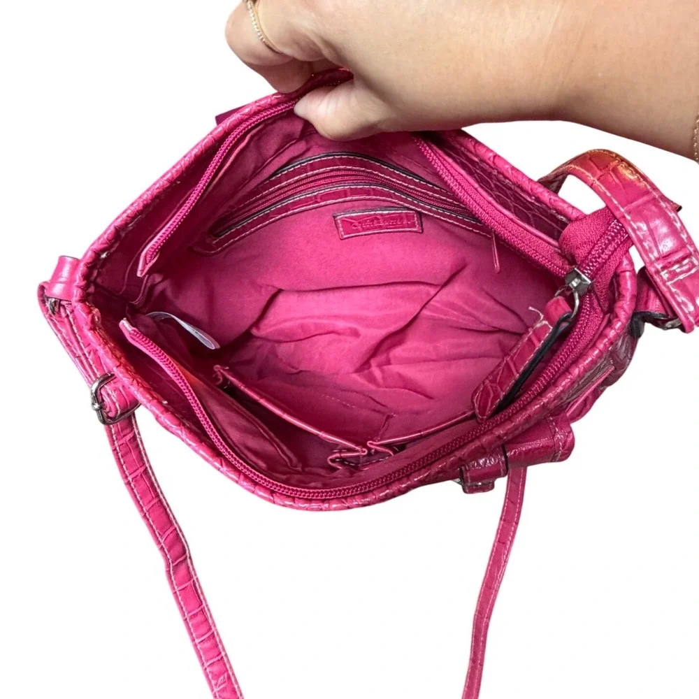 Croft & Barrow Hot‎ Pink Croc Embossed Crossbody Bag Buckle Detail Pocket